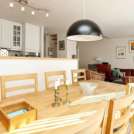 別荘 Three-bedroom Holiday In 6 *