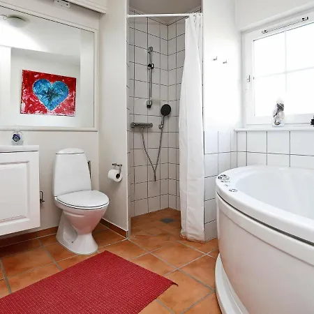 Three-bedroom Holiday In 6 Сasa de vacaciones *