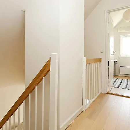 Сasa de vacaciones Three-bedroom Holiday In 6 *
